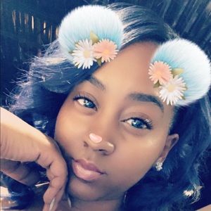 Meet your Posher, Roxie